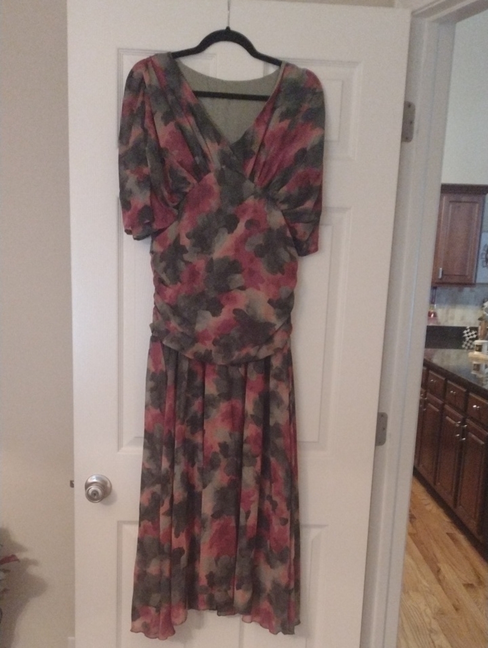 Floral Print V-Neck Midi Dress in Rose and Olive